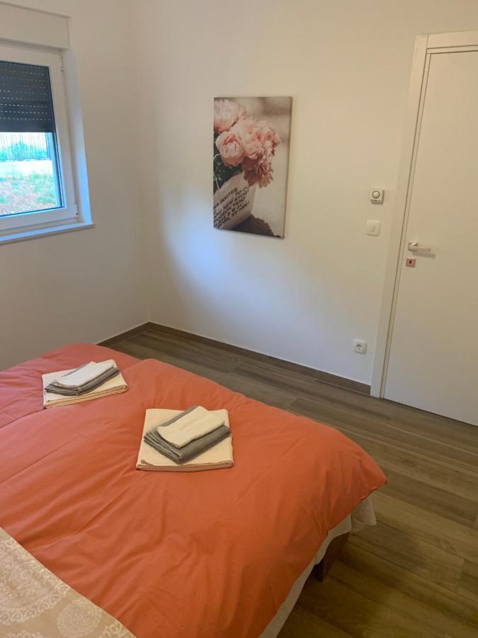 קוסטרנה Apartman Natasa מראה חיצוני תמונה